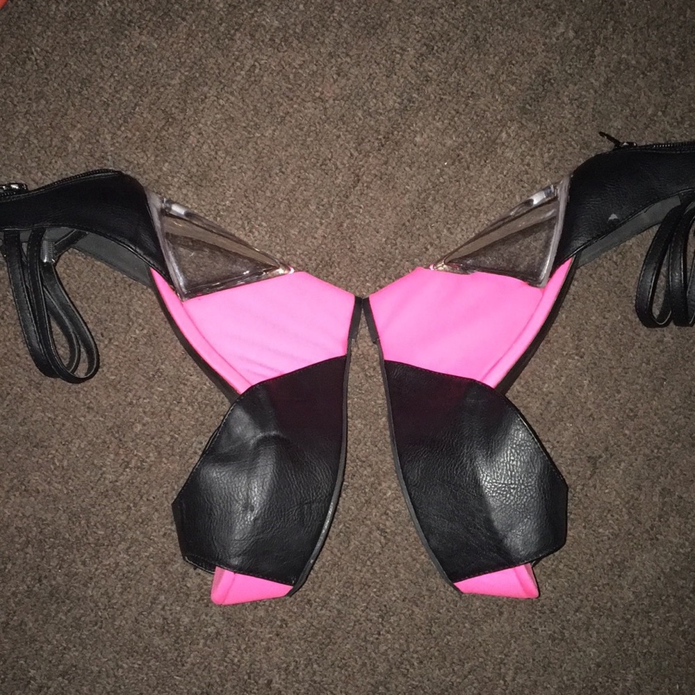 Wedge shoes size 10